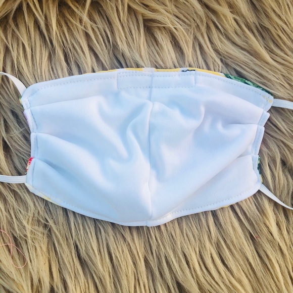 💛Yellow Dots Mask - Picture 3 of 3